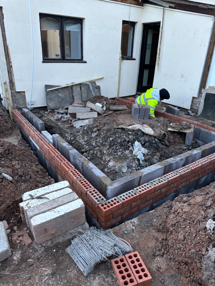 Builder: Image 4
